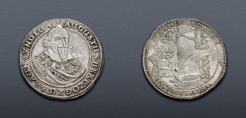 Lot 712 image