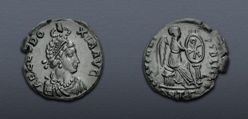 Lot 738 image
