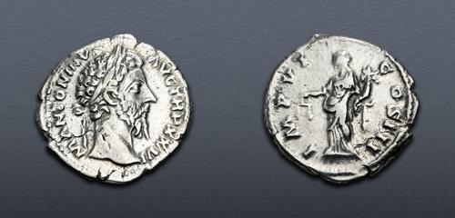 Lot 679 image