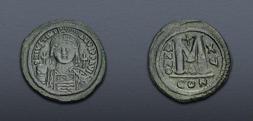 Lot 679 image