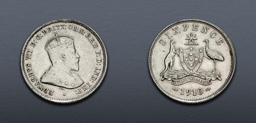 Lot 702 image