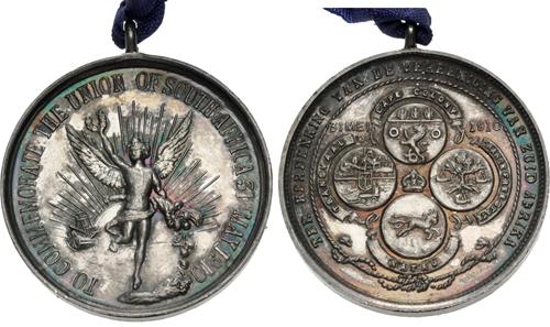 Lot 820 image