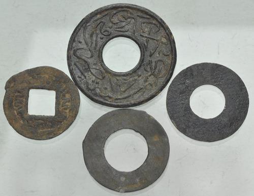 Lot 1040 image