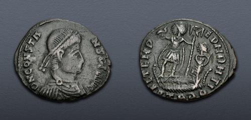 Lot 561 image