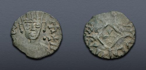 Lot 740 image