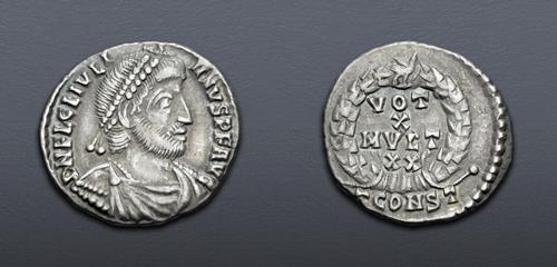 Lot 1220 image