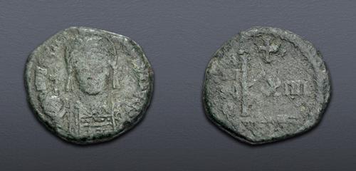 Lot 828 image