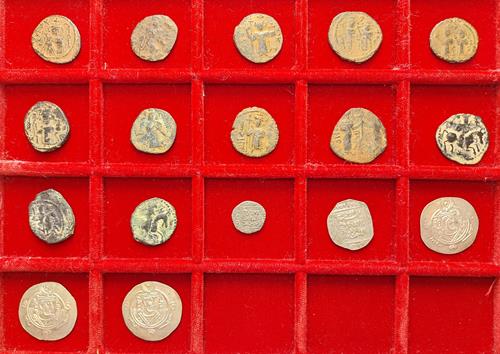 Lot 573 image