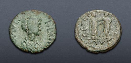 Lot 579 image