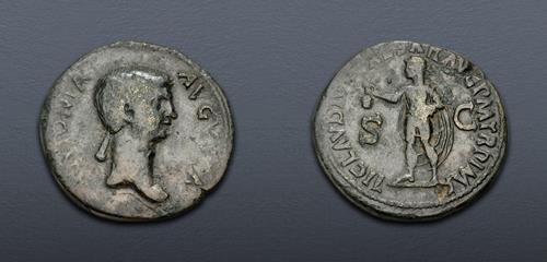 Lot 670 image