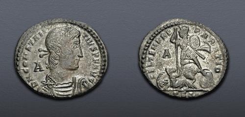 Lot 820 image