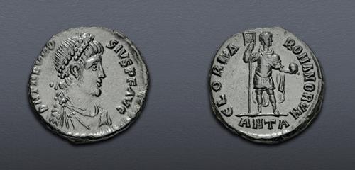 Lot 825 image