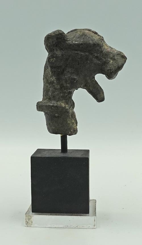 Lot 1012 image