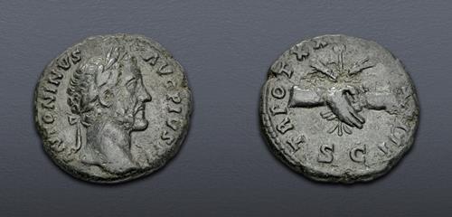 Lot 749 image