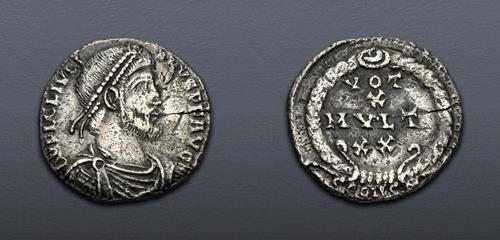 Lot 749 image